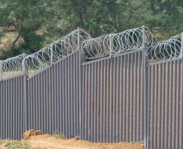 刀片刺繩 刀片刺繩