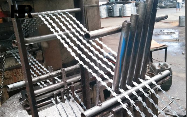 刀片刺繩板材沖壓 刀片刺繩板材沖壓