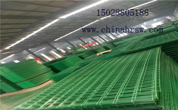 監(jiān)獄護欄網(wǎng)生產(chǎn)中 監(jiān)獄護欄網(wǎng)生產(chǎn)中