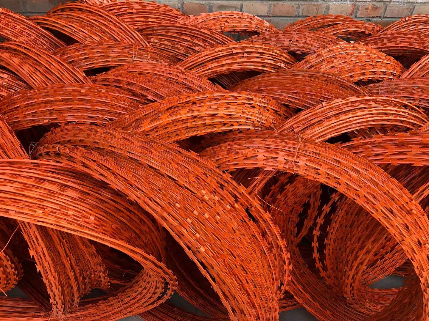 刀片刺繩 刀片刺繩